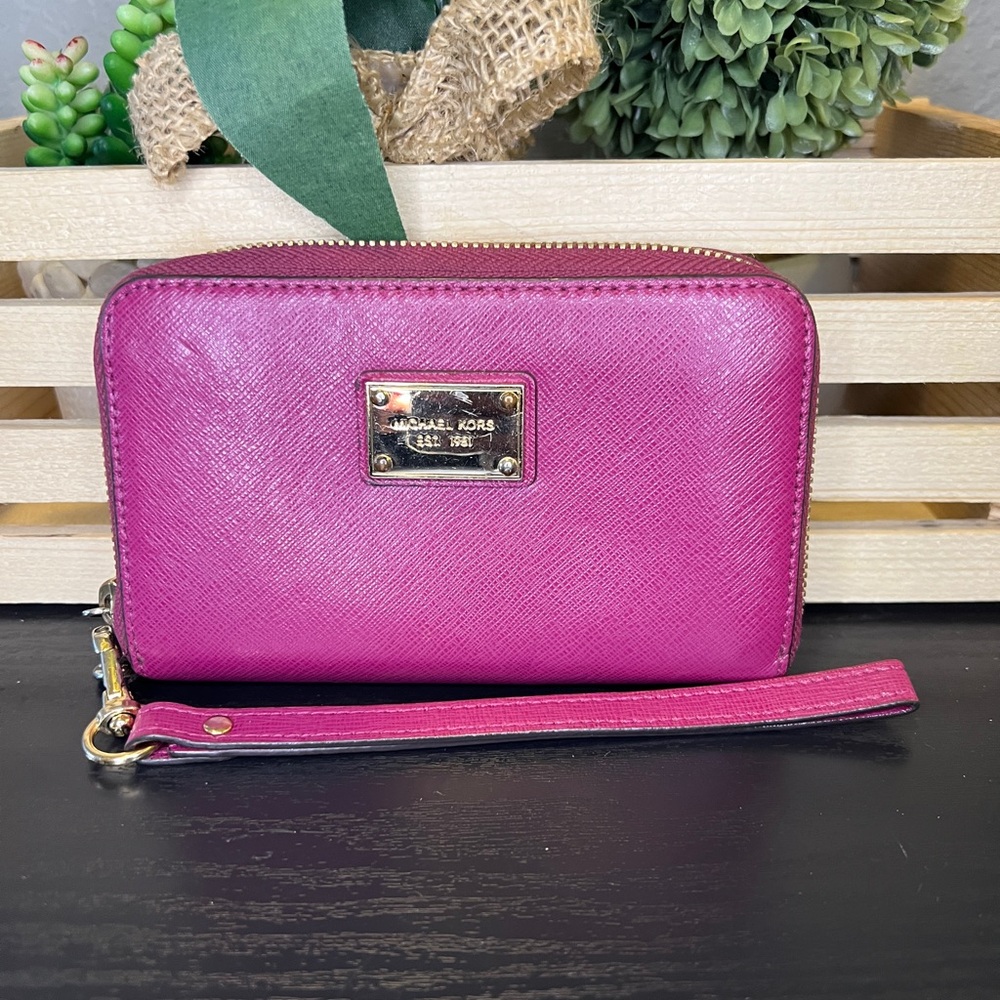 Michael Kors Fuchsia Wallet/Wristlet